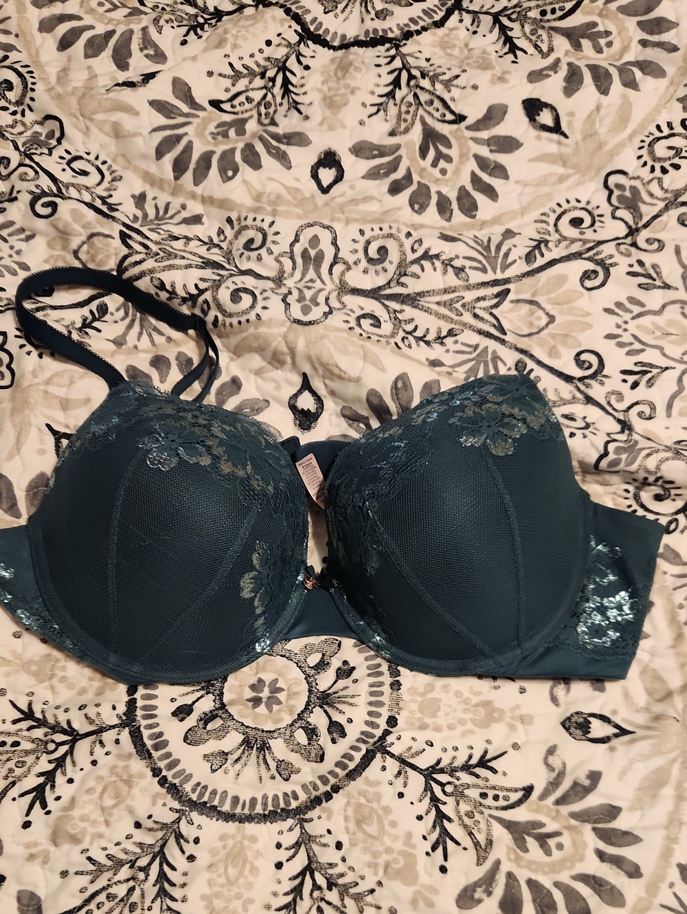 Like New Victoria's Secret Body By Victoria Perfect Shape Bra